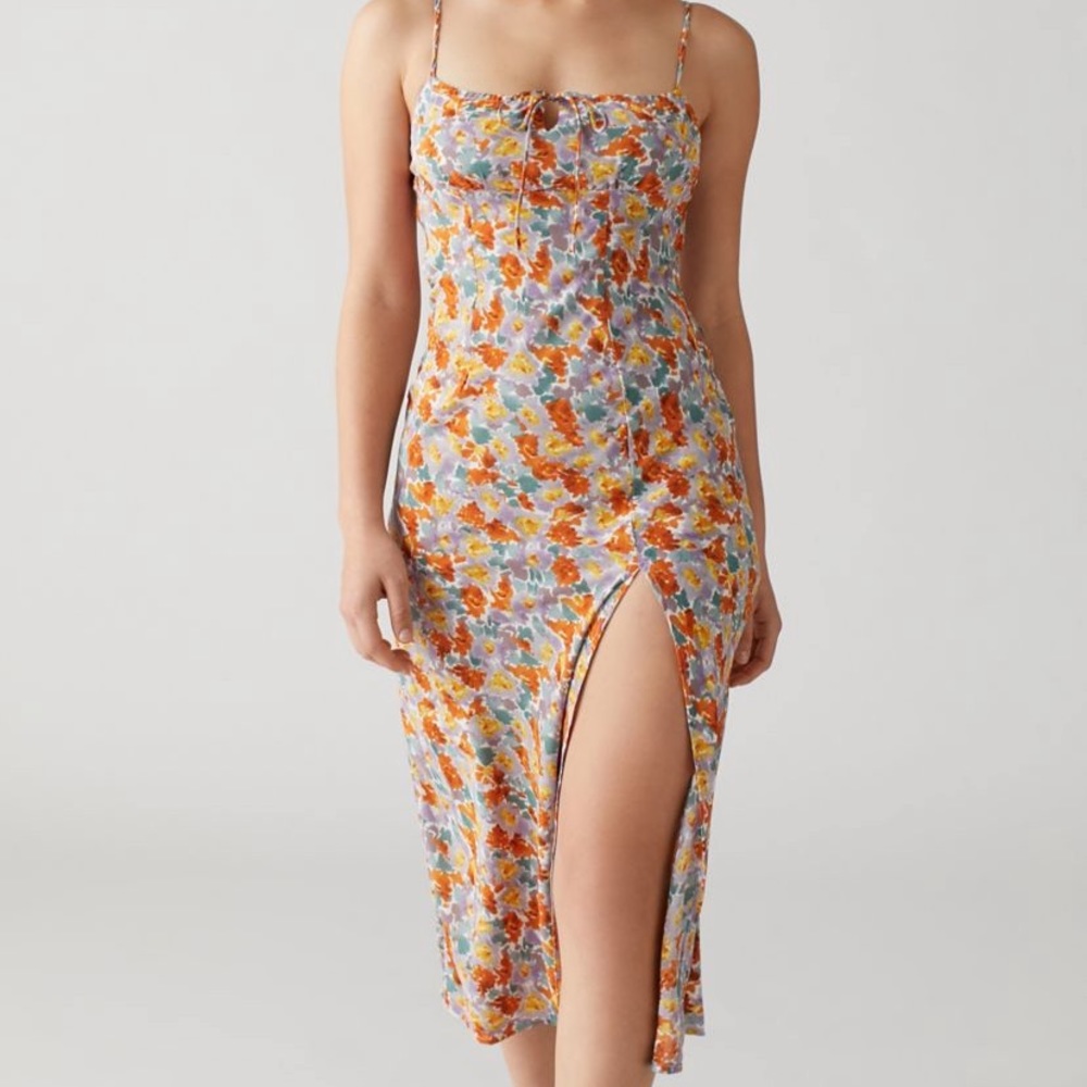Kiss the sky side slit midi dress